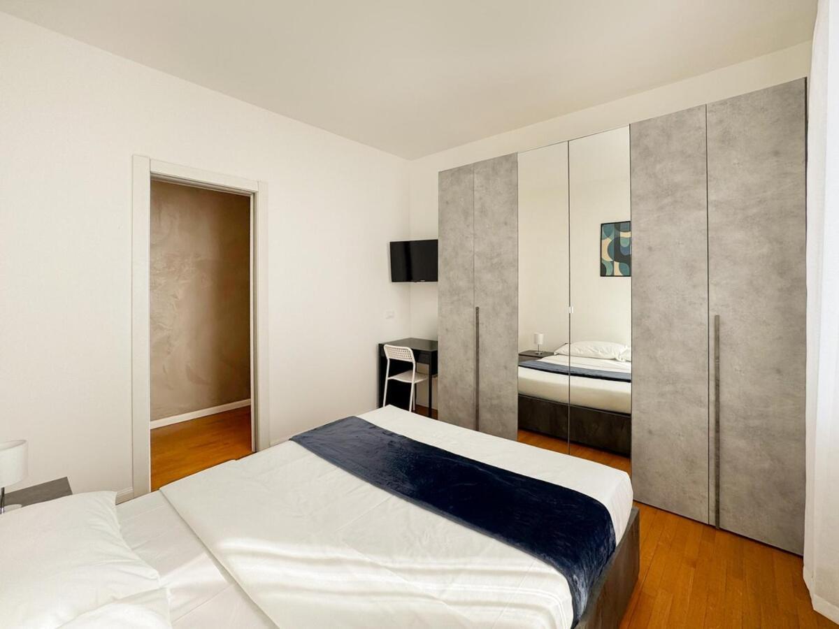 8th Floor - View Apartment Mailand